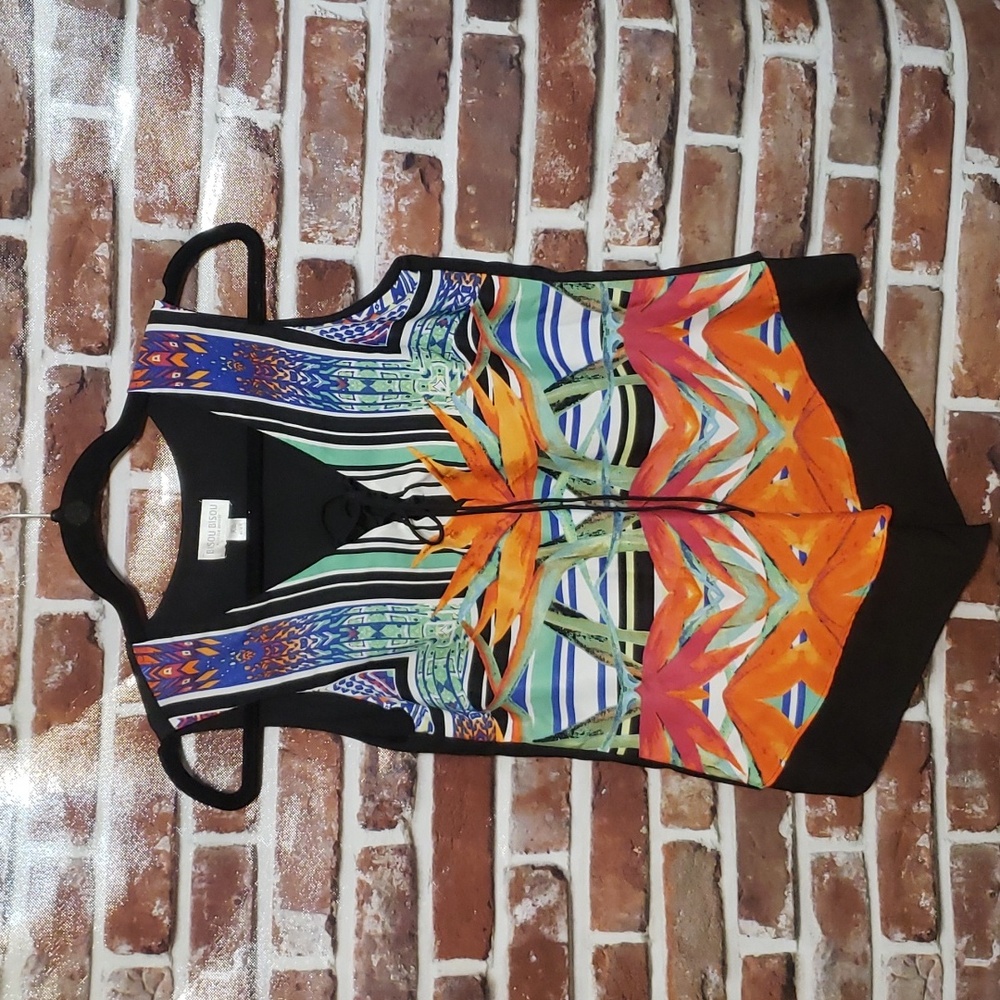 Bisou Bisou sleeveless blouse